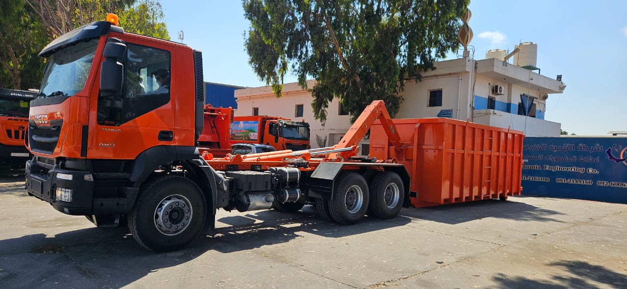 مخطاف لرفع صناديق القمامة 26 طن