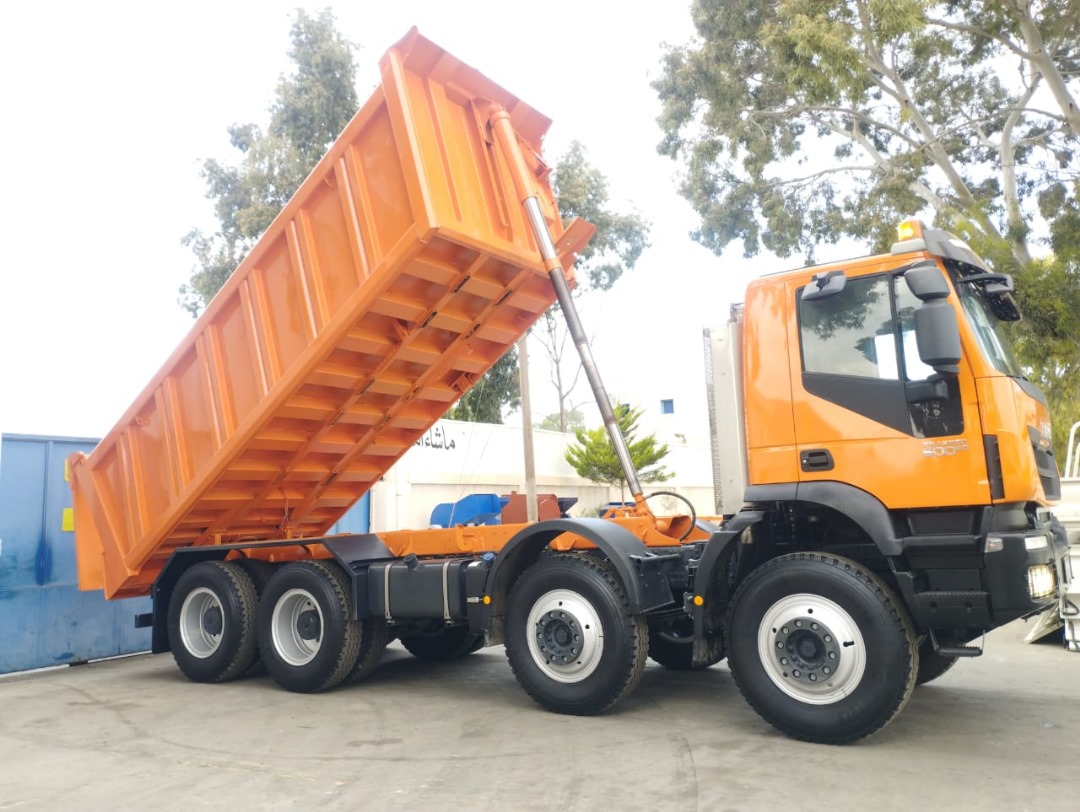 صندوق قمامة قلاب خلفي 22 متر